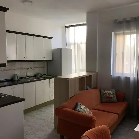 Coqueto Apartamento En Sardina Del Norte, Galdar.